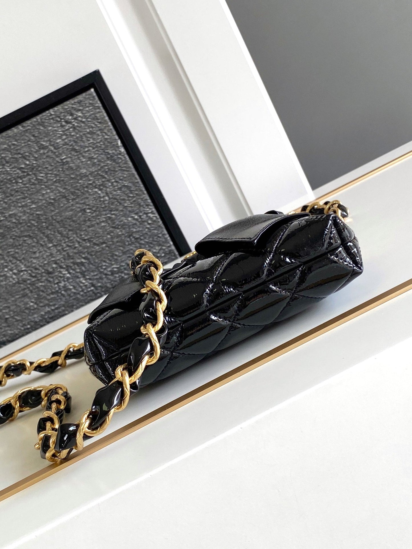 CC MINI 13 CLUTCH WITH STRAP IN BLACK LAMBSKIN ATTACH BOW