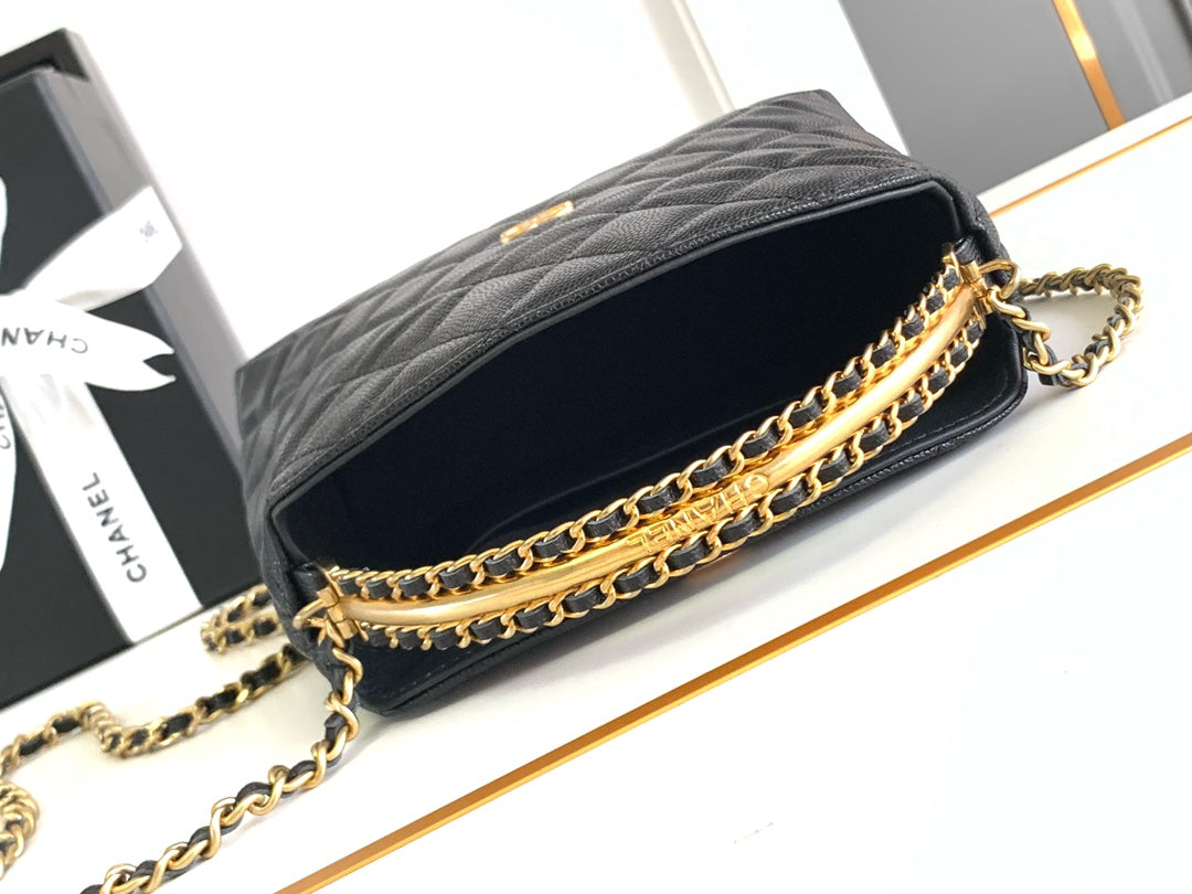 CC MINI 19 CLUTCH WITH STRAP IN BLACK CALFSKIN