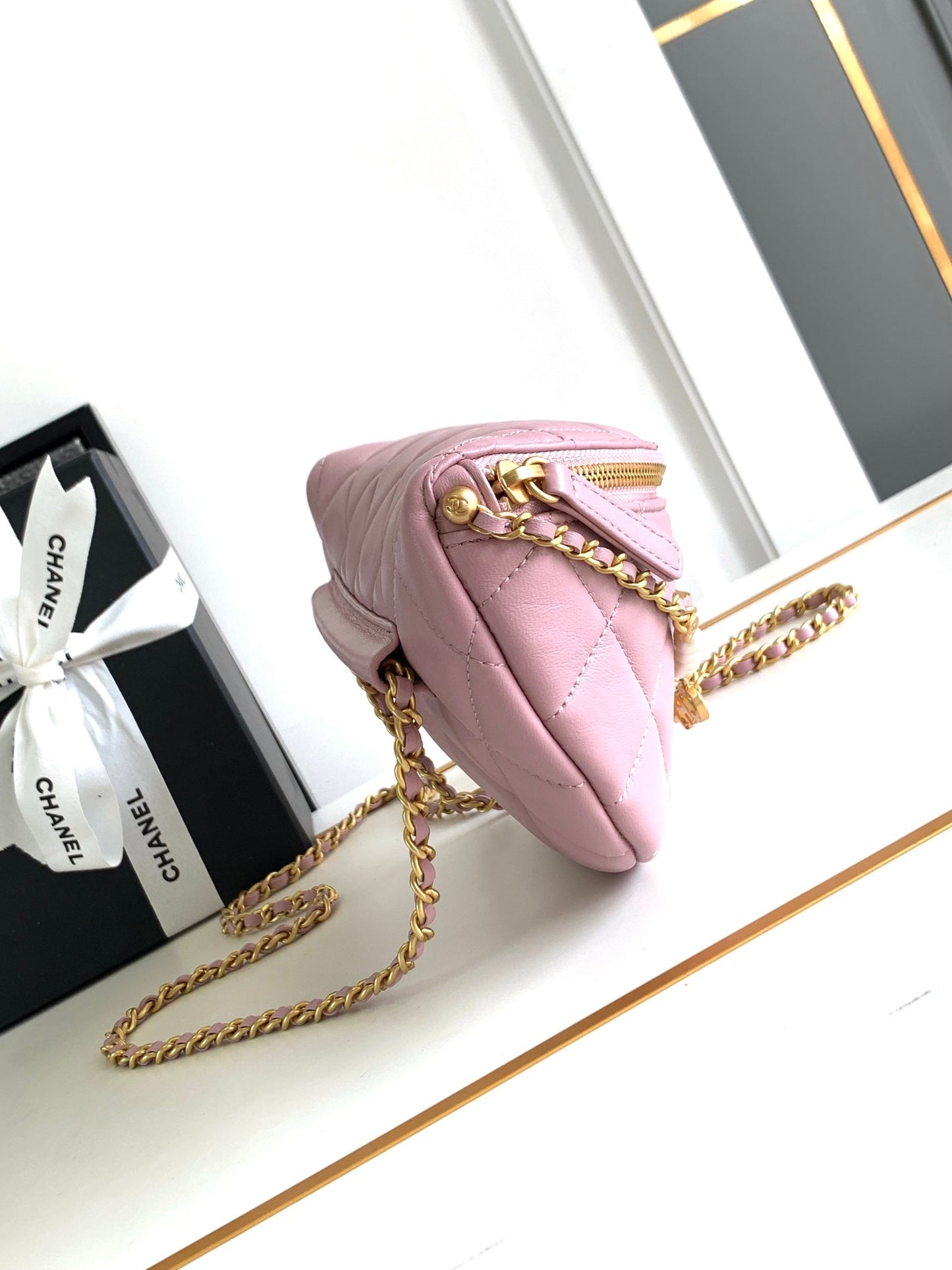 CC WAIST 24 BAG IN LIGHT PINK CALFSKIN WITH PEARL CHAIN AND GOLD HARDWARE