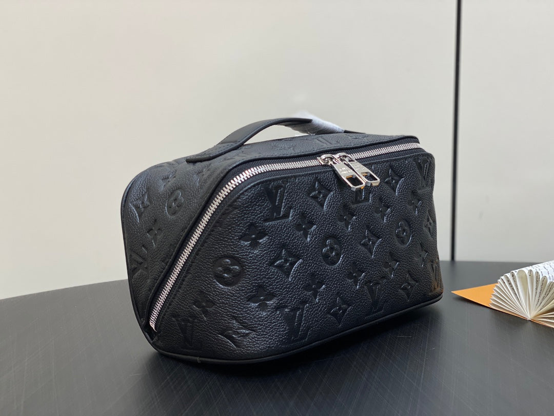 TOILETRY BAG 24 IN BLACK MONOGRAM EMBOSSED CALFSKIN