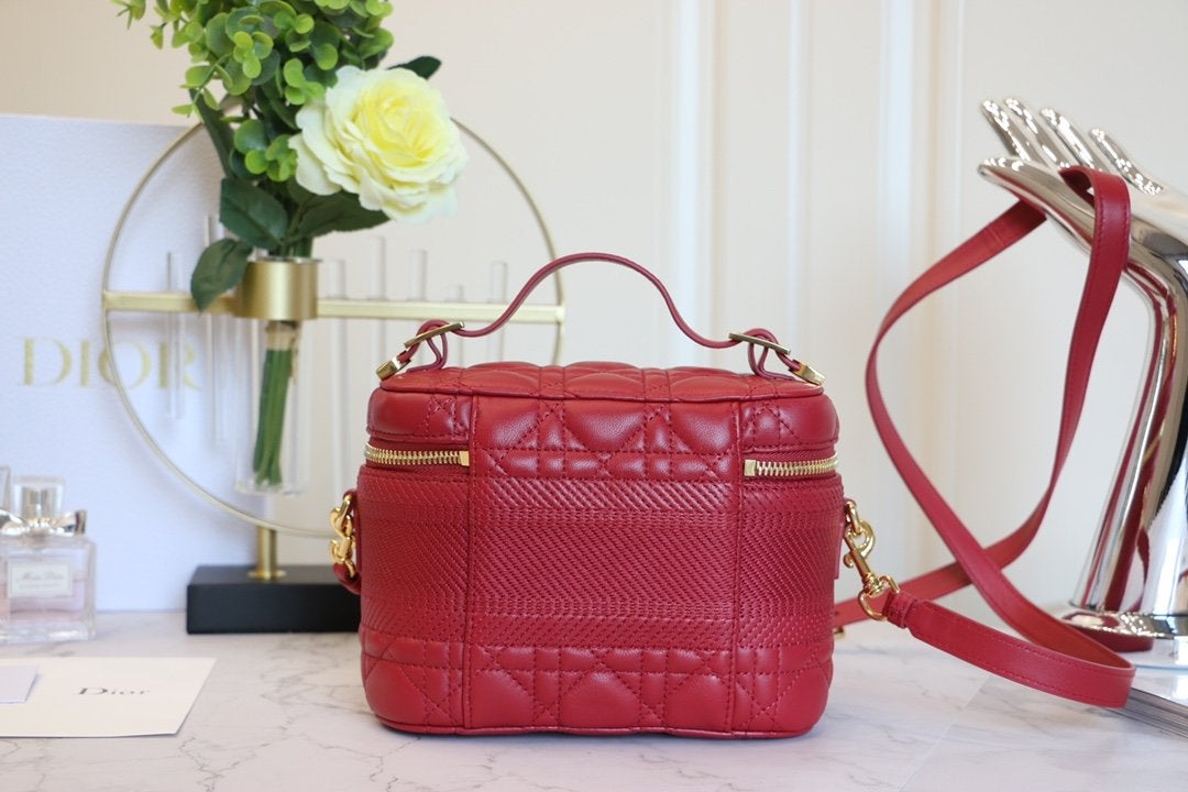 SMALL TRAVEL VANITY RED LAMBSKIN